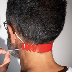 Adjustable mask strap