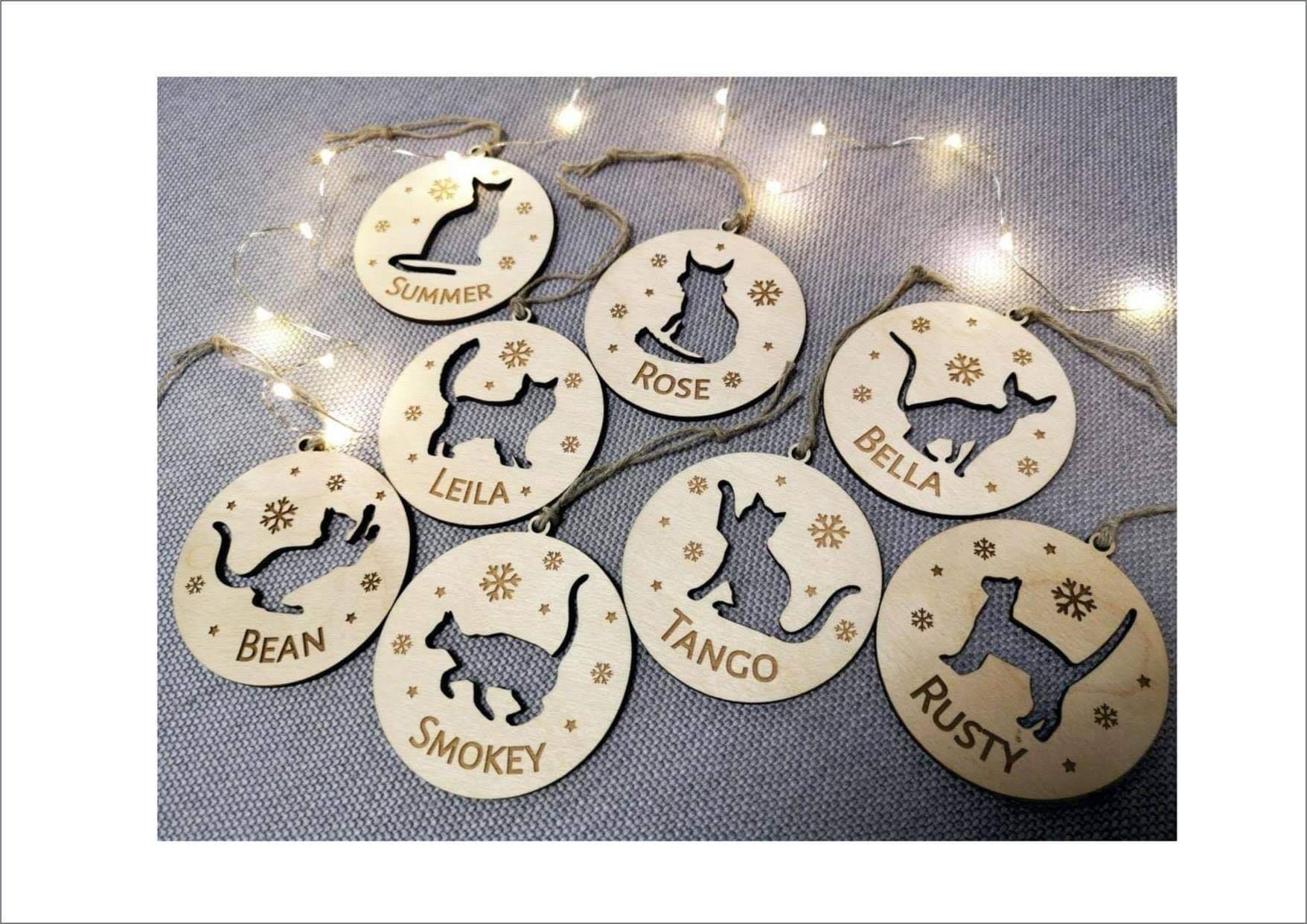 Cat Dangler Wooden  Xmas Decoration